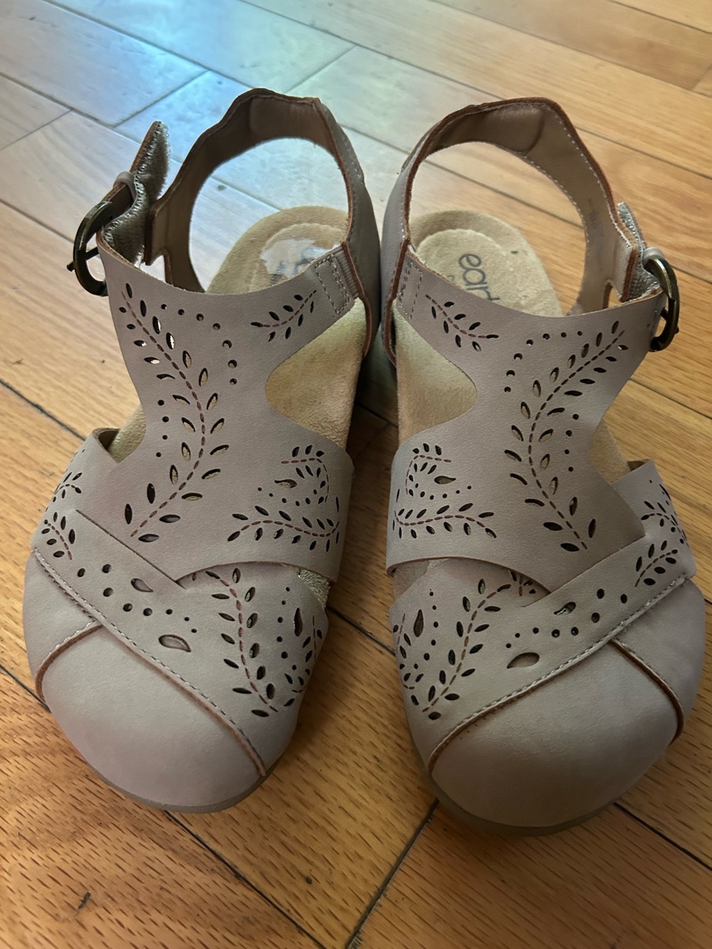 Earth origins Women’s Sandal in Taupe with Decorative Cutouts